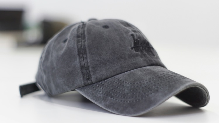 How to Choose a Performance Headwear Manufacturer for Sports Brands