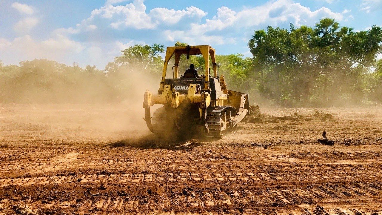 Why Trencher Wear Parts Fail Faster in Summer and What to Do About It